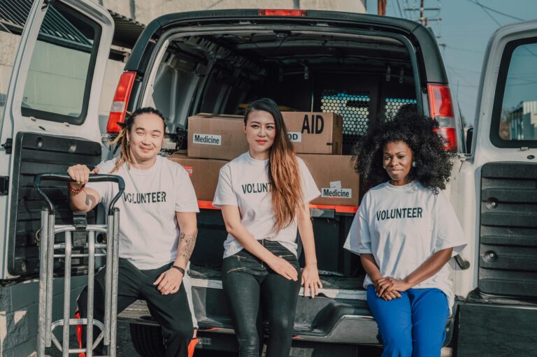 nonprofit volunteers